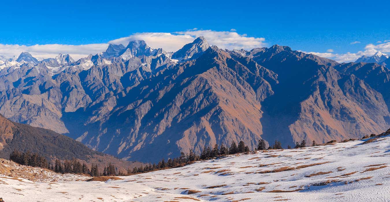 Sara Umga Pass A Gateway to Alpine Grandeur